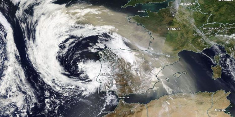 Un imposant nuage de sable du Sahara concerne une large partie de la France